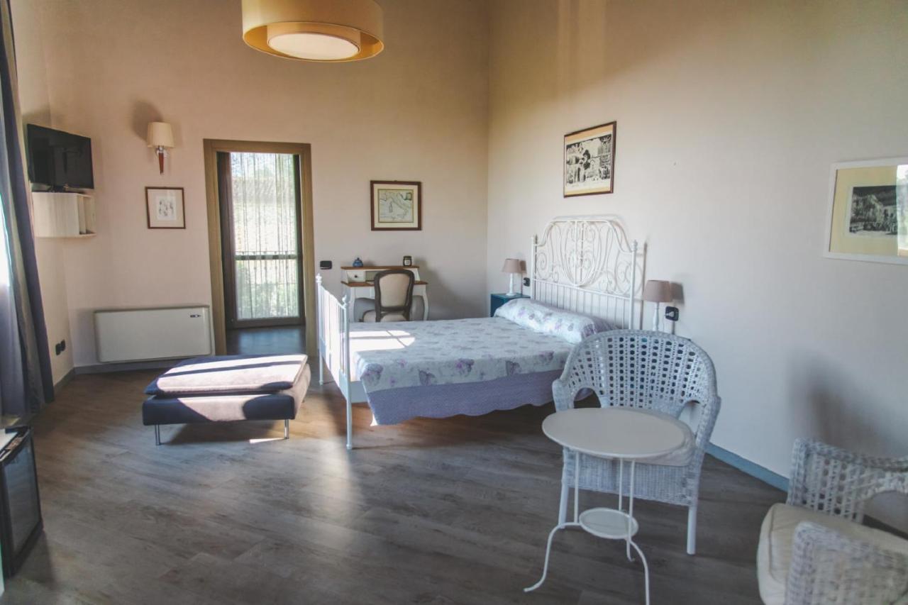 Agriturismo Bassanine Monticelli dʼOngina Εξωτερικό φωτογραφία