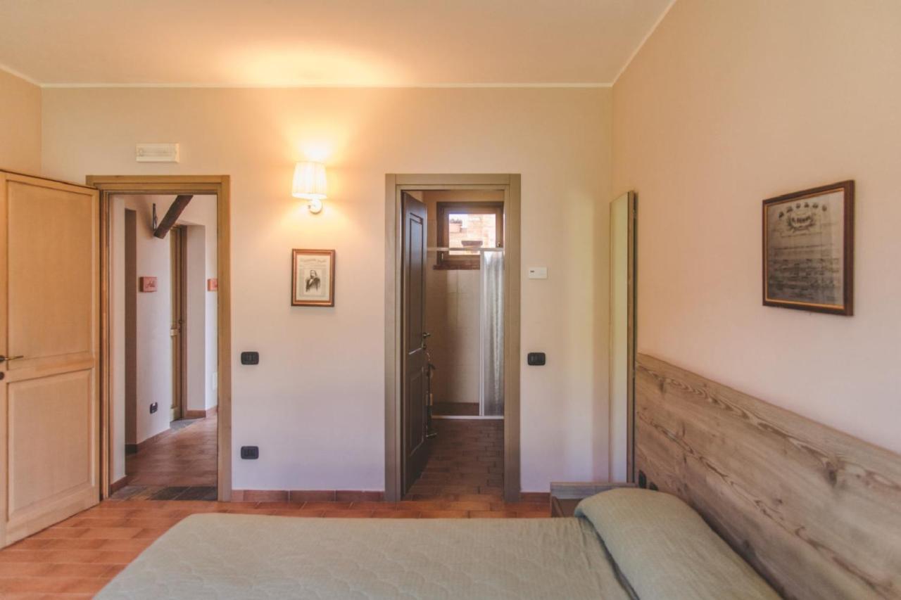 Agriturismo Bassanine Monticelli dʼOngina Εξωτερικό φωτογραφία