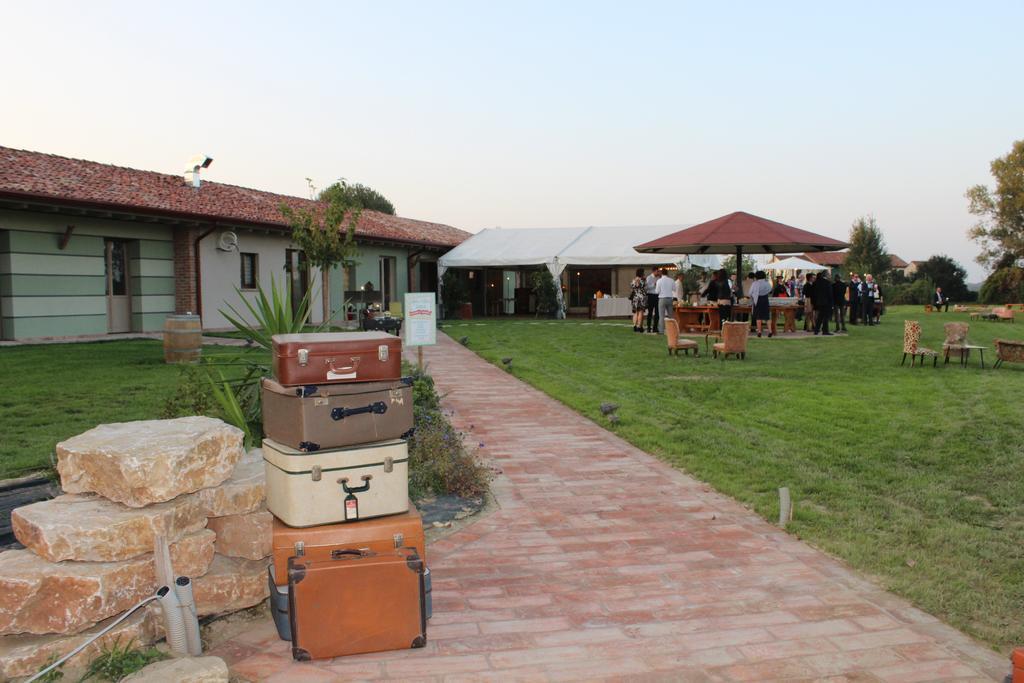 Agriturismo Bassanine Monticelli dʼOngina Εξωτερικό φωτογραφία