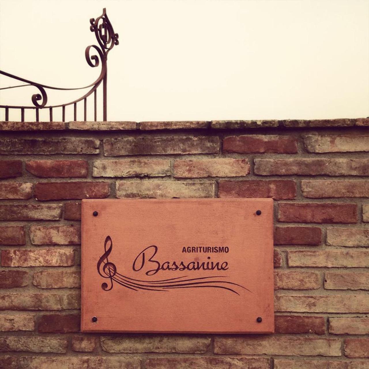 Agriturismo Bassanine Monticelli dʼOngina Εξωτερικό φωτογραφία