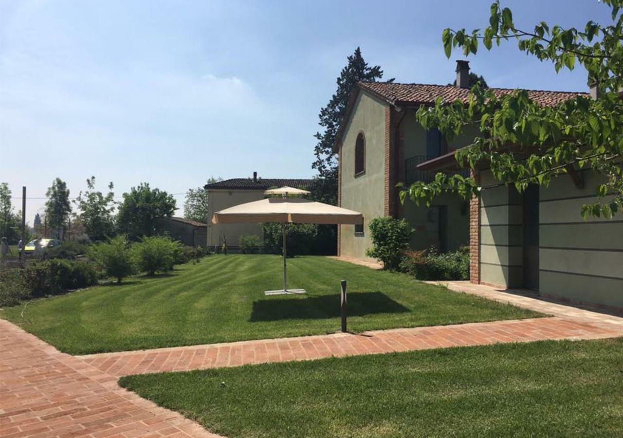 Agriturismo Bassanine Monticelli dʼOngina Εξωτερικό φωτογραφία